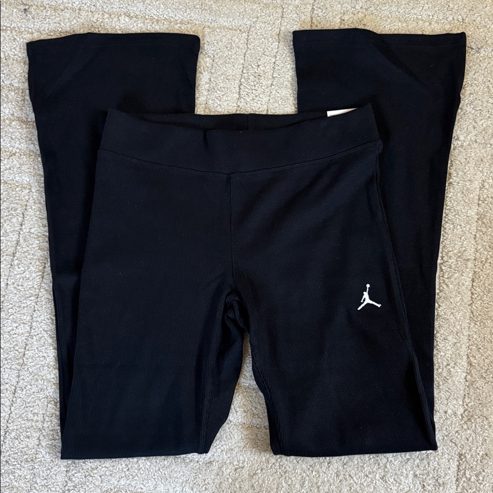 Women’s Nike Ribbed pants NWT